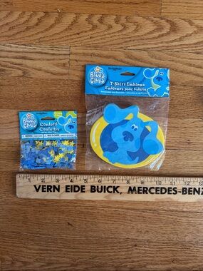 DesignWare Nick Jr. Blue's Clues Blue & Yellow T-Shirt Emblems and Confetti